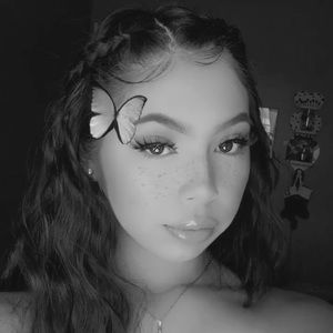 Meet your Posher, Danessa